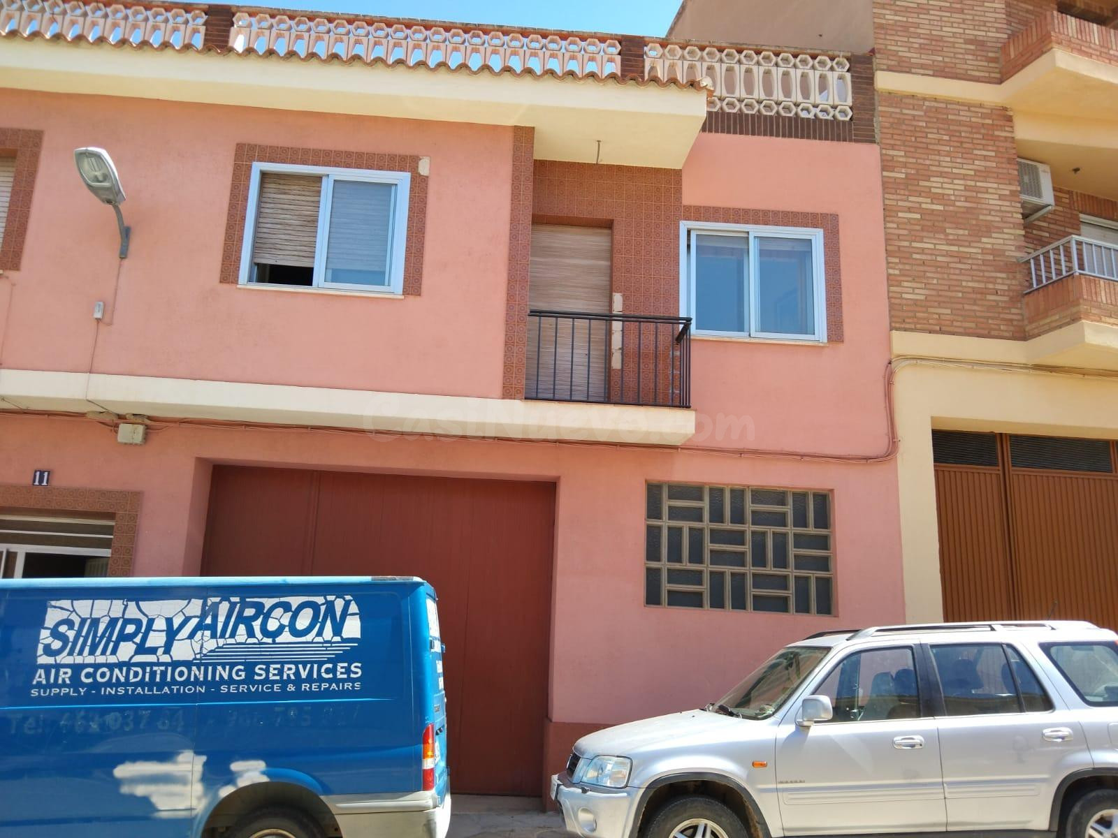 VIVIENDA AMPLIA Y REFORMADA EN FUENTE LA HIGUERA