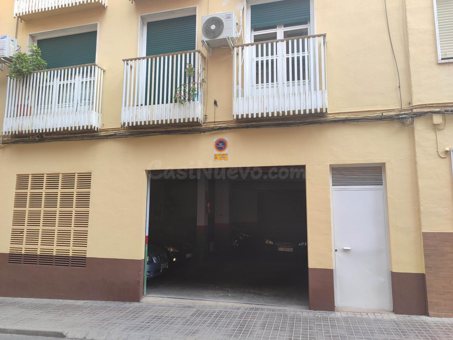 PLAZA DE GARAJE A PIE DE CALLE EN ZONA CENTRO