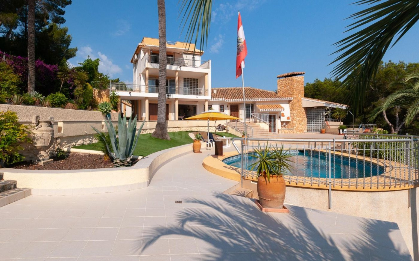 CPB6035 VILLA DE LUJO EN CAMPOAMOR, ORIHUELA COSTA