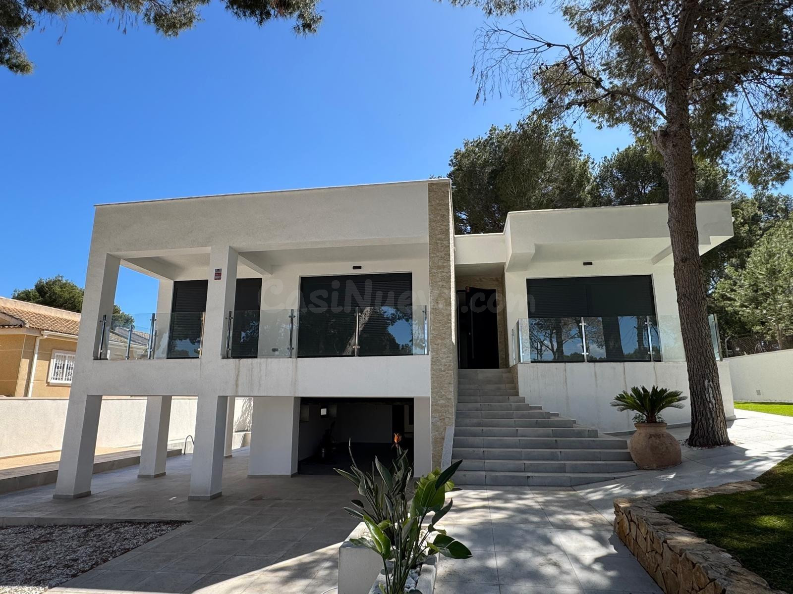 CHALET DE LUJO EN LOS BALCONES