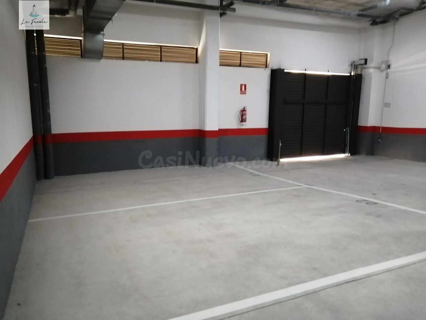 VENTA PLAZA DE PARKING EN AVENIDA JORGE LUIS BORGES (TEATINOS)