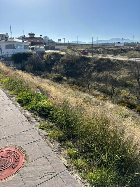 Parcela en venta en La Zubia.