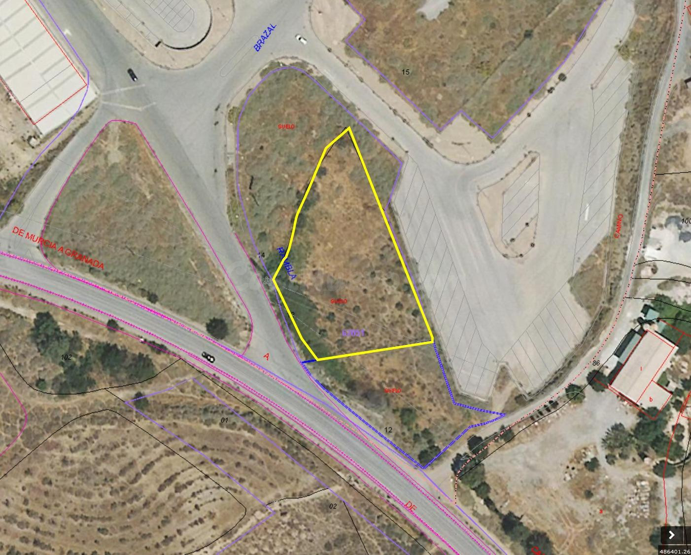 Venta de suelo industrial en Guadix.