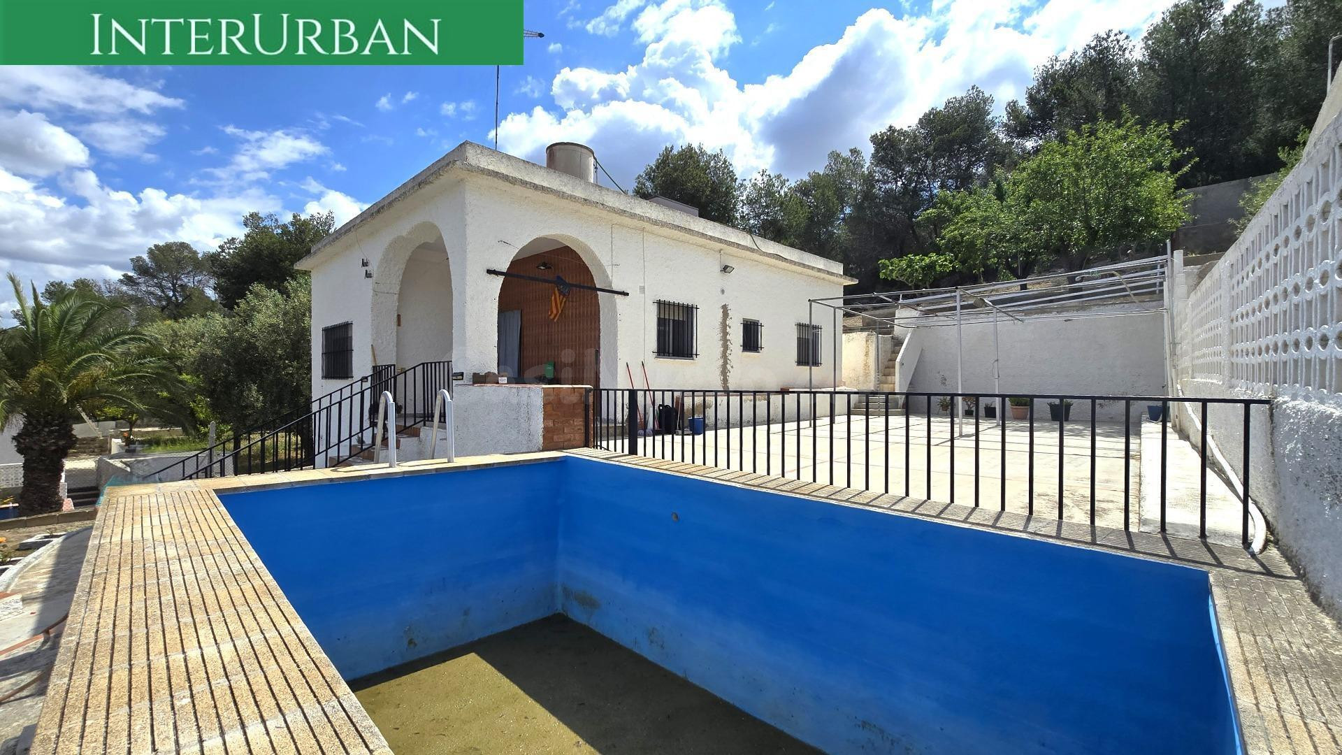 Exclusiva INTERURBAN – Naturaleza, privacidad y piscina a solo 10 min de Llíria