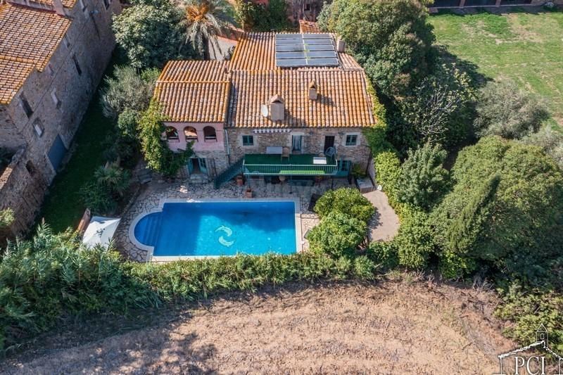 ALQUILER TURÍSTICO - Casa de piedra en Forallac