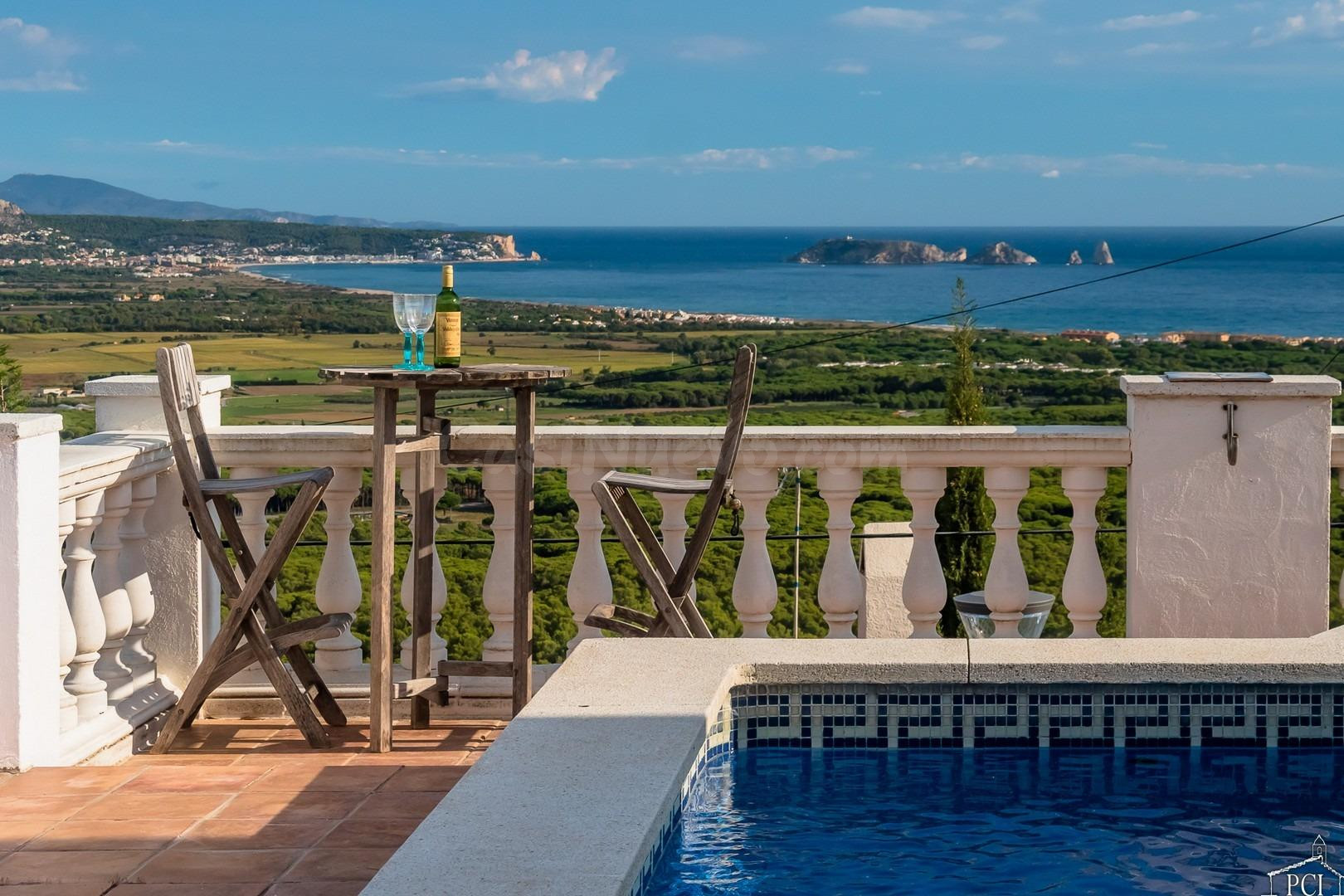 ALQUILER TURÍSTICO - Casa com piscina privada y vistas al mar en Pals.