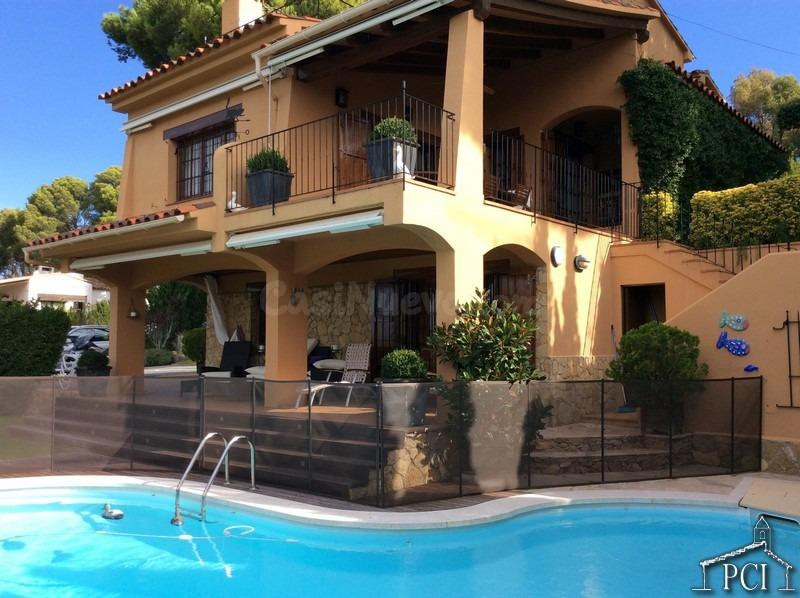 Exclusiva casa de estilo mediterraneo con piscina privada en Tamariu, Costa Brava