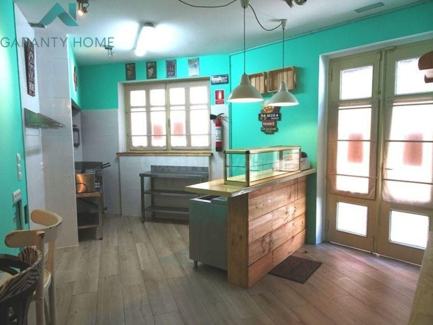 Se vende local en casco viejo Laredo - URGE VENDER!!!! PRECIO NEGOCIABLE