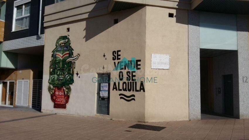 Se vende local en Vitoria
