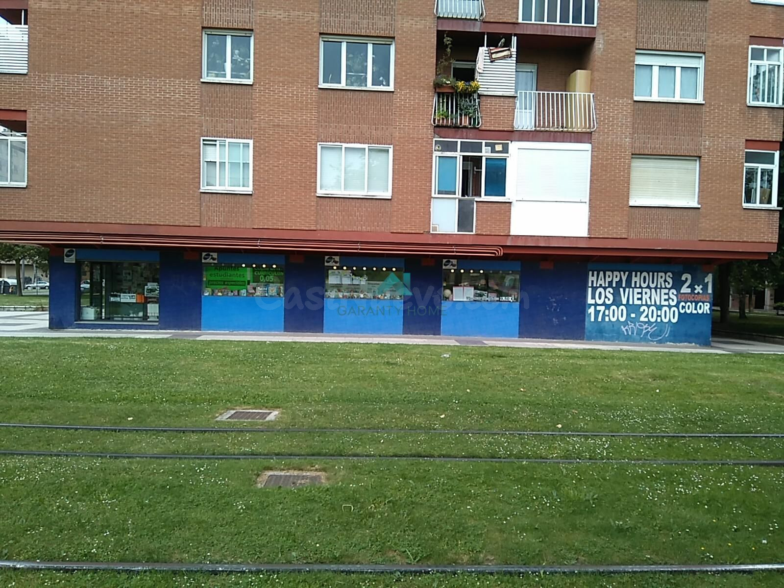 Se vende local comercial en Vitoria