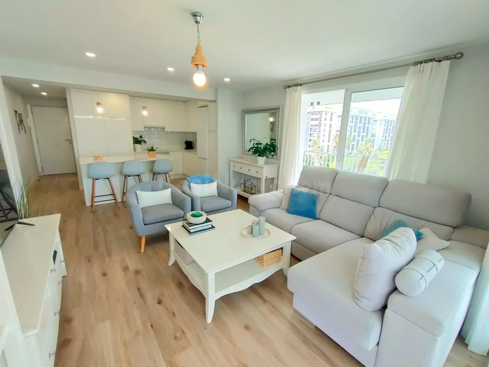 Espectacular apartamento en PAU5, Alicante - foto 2