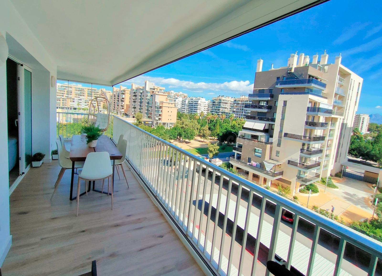 Espectacular apartamento en PAU5, Alicante - foto 3