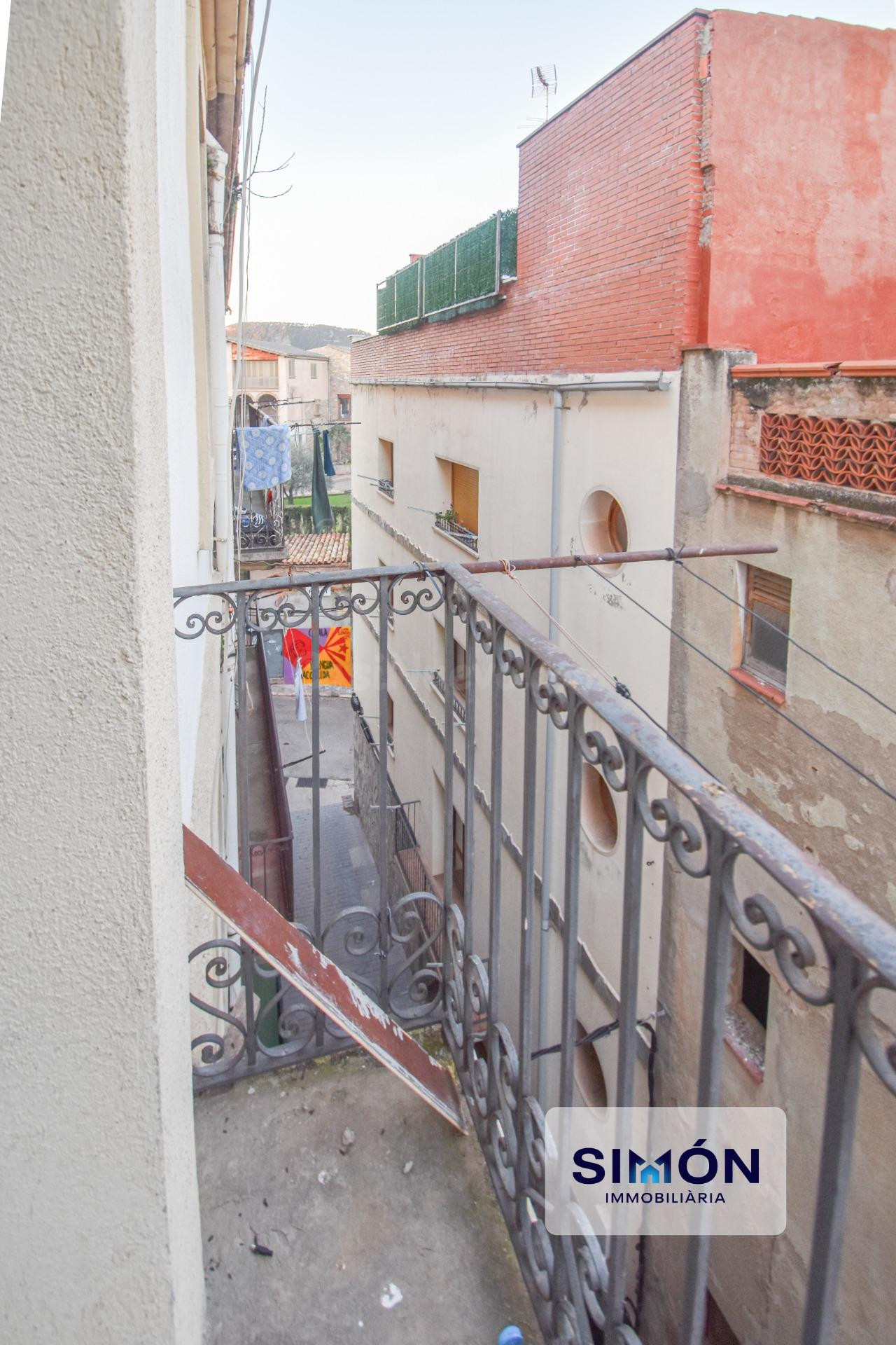 ¡Edificio de 629 m2 para inversores, alquilado en el centro  - foto 4
