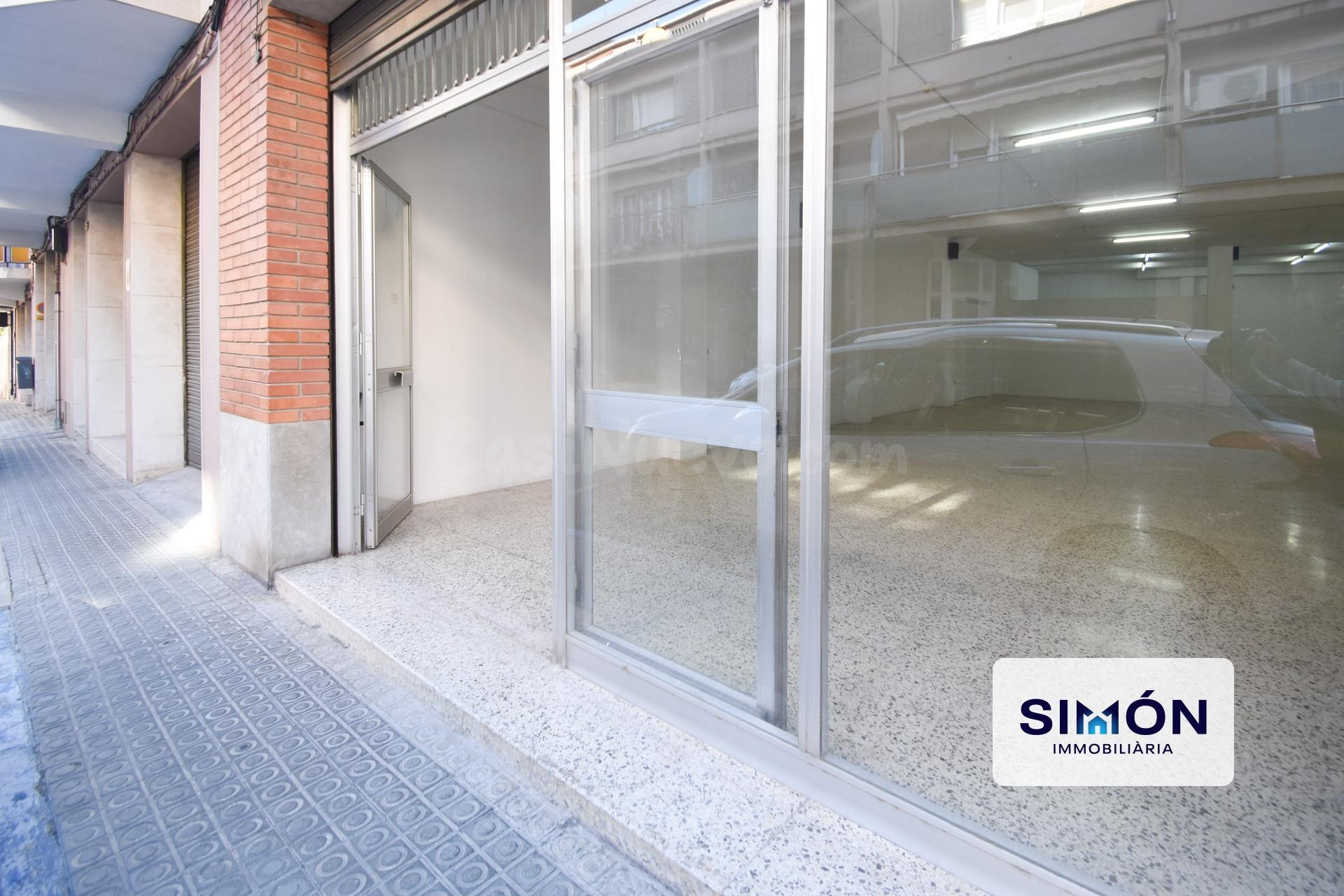 ¡Oportunidad local comercial al lado Las Bases de 256 m2 con Gran Potencial!
