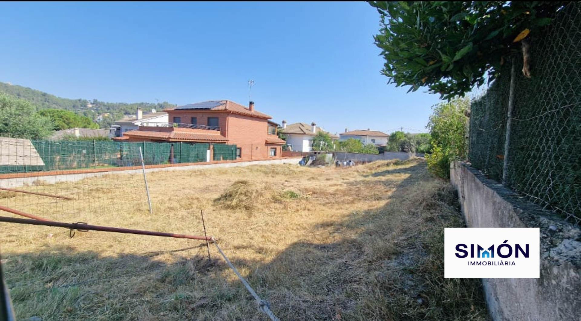 Fantástico terreno plano en venta en calle Cirerencs, 101, Castellgalí