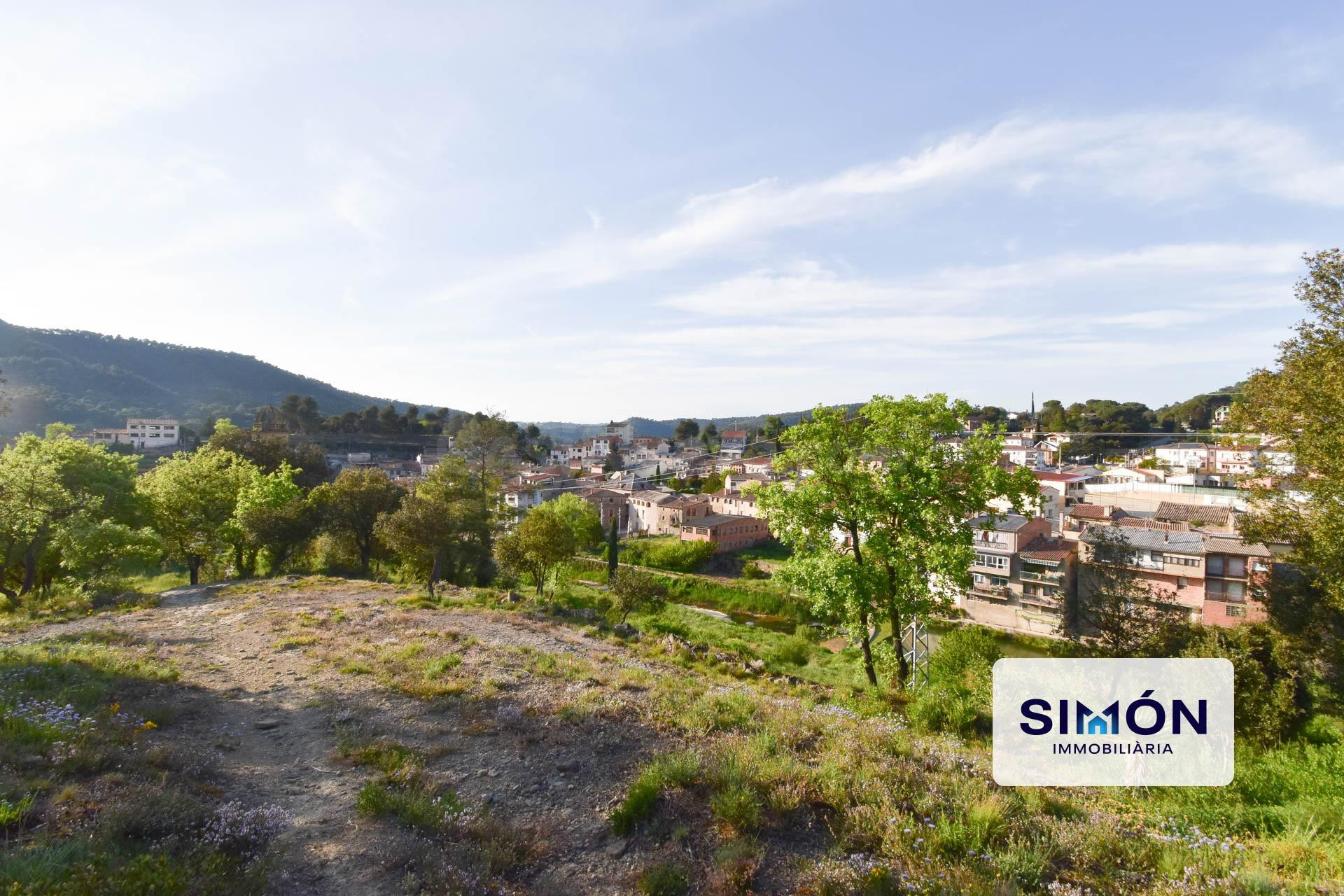 ¡Terreno urbano de 2.513 m2 en Monistrol de Calders! Ideal para construir el hogar de tus sueños
