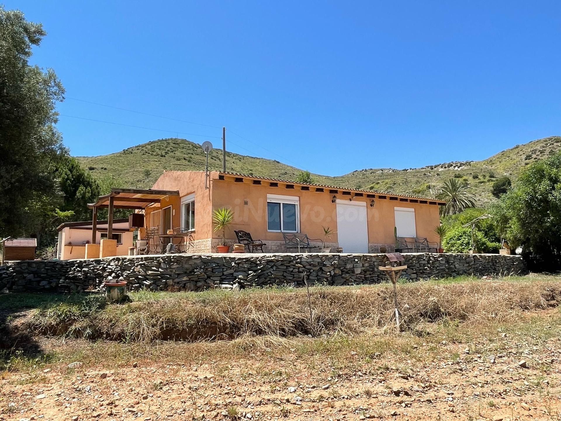 Vivienda en Tallante con más de 20.000 m2 de terreno, a solo 15 minutos de la playa