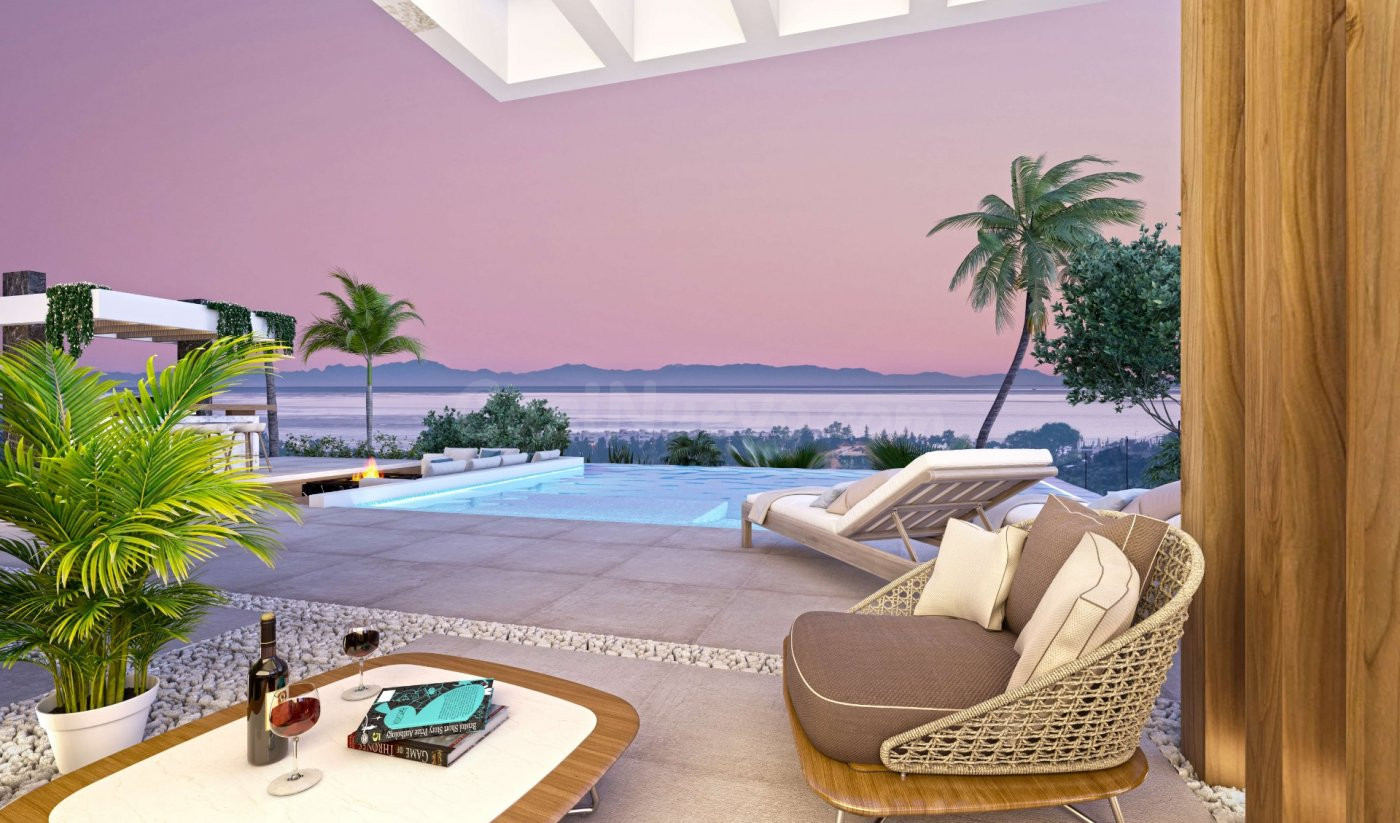 villa de lujo de 4 dormitorios con piscina propia La Resina Estepona