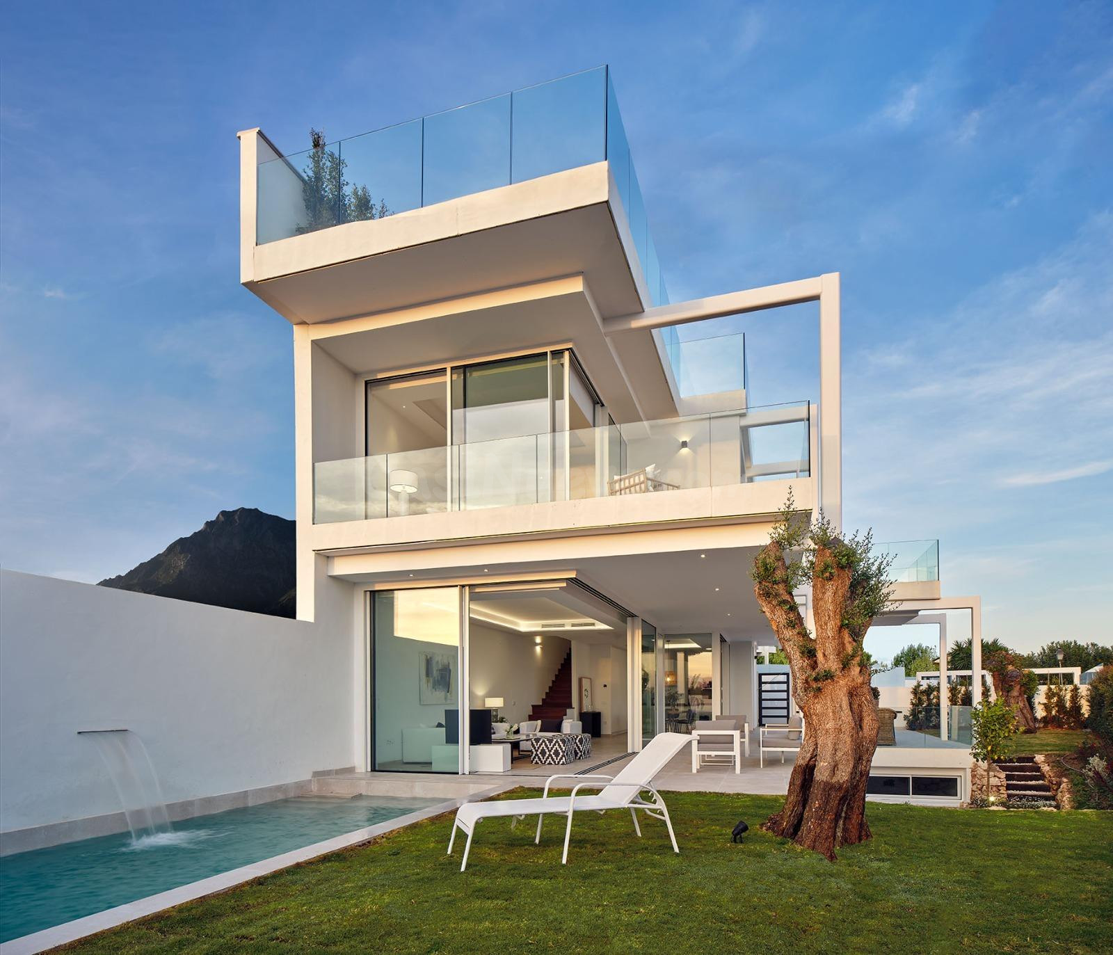 Conjunto de ocho villas independientes en Marbella.