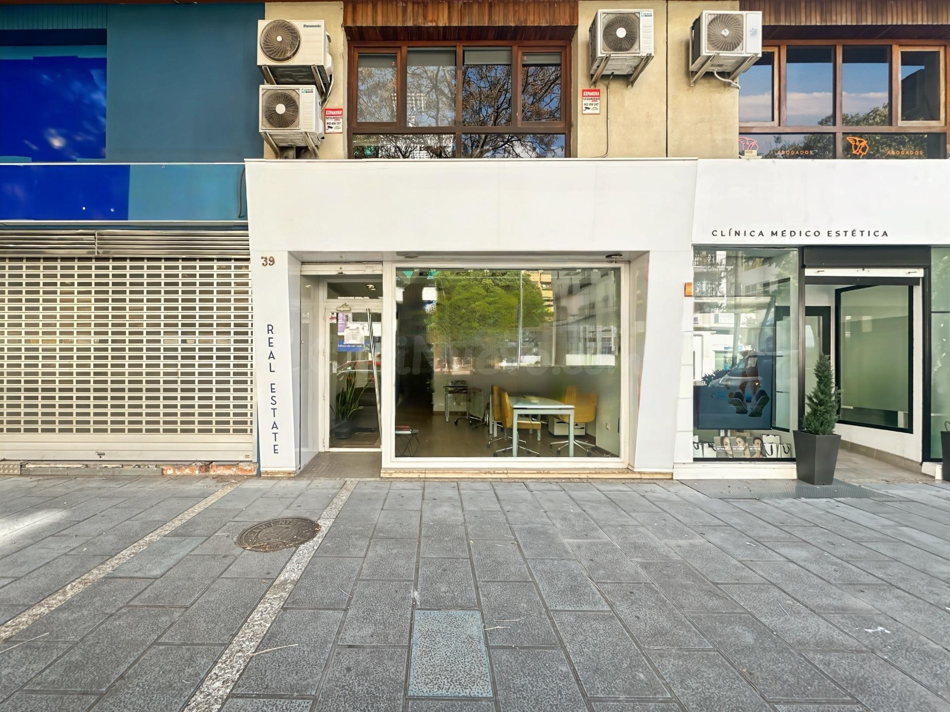 PLANTA BAJA EN LA MEJOR AVENIDA DE MARBELLA
