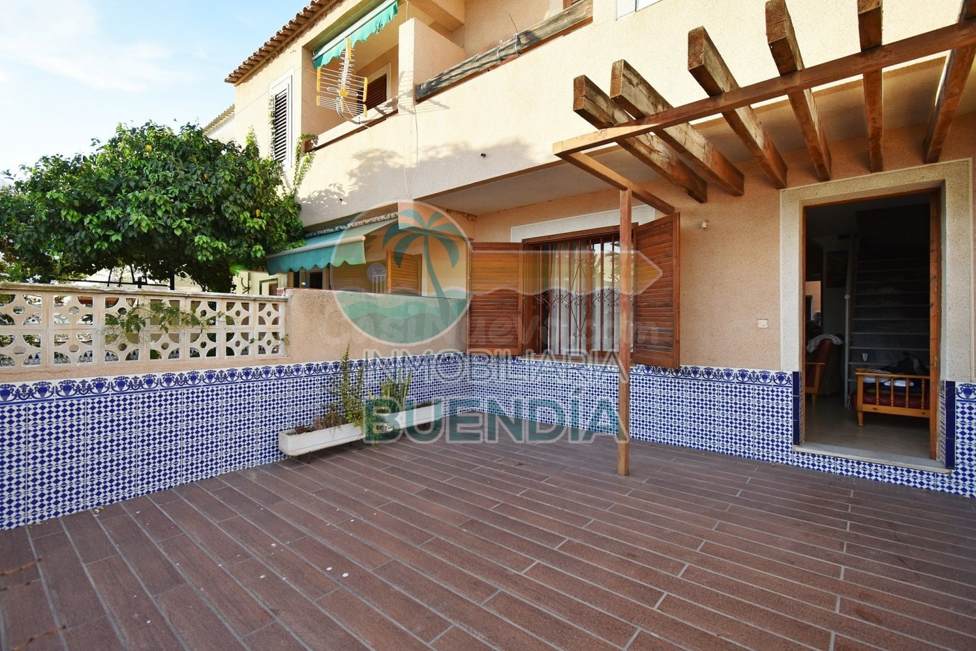 DÚPLEX CON TERRAZA A 600 M DE LA PLAYA EN PUERTO DE MAZARRÓN