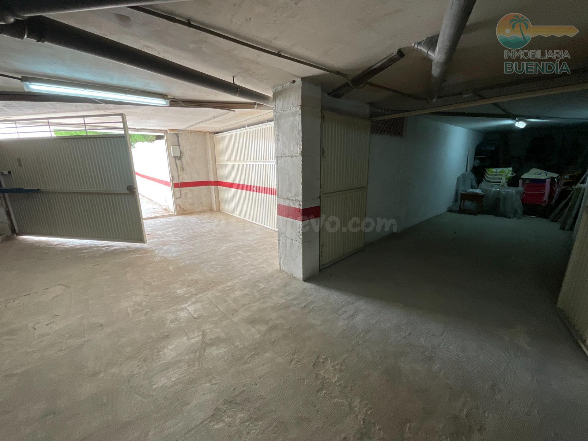 Garaje cerrado en venta en Playa Grande, Puerto de Mazarrón – 28 m2