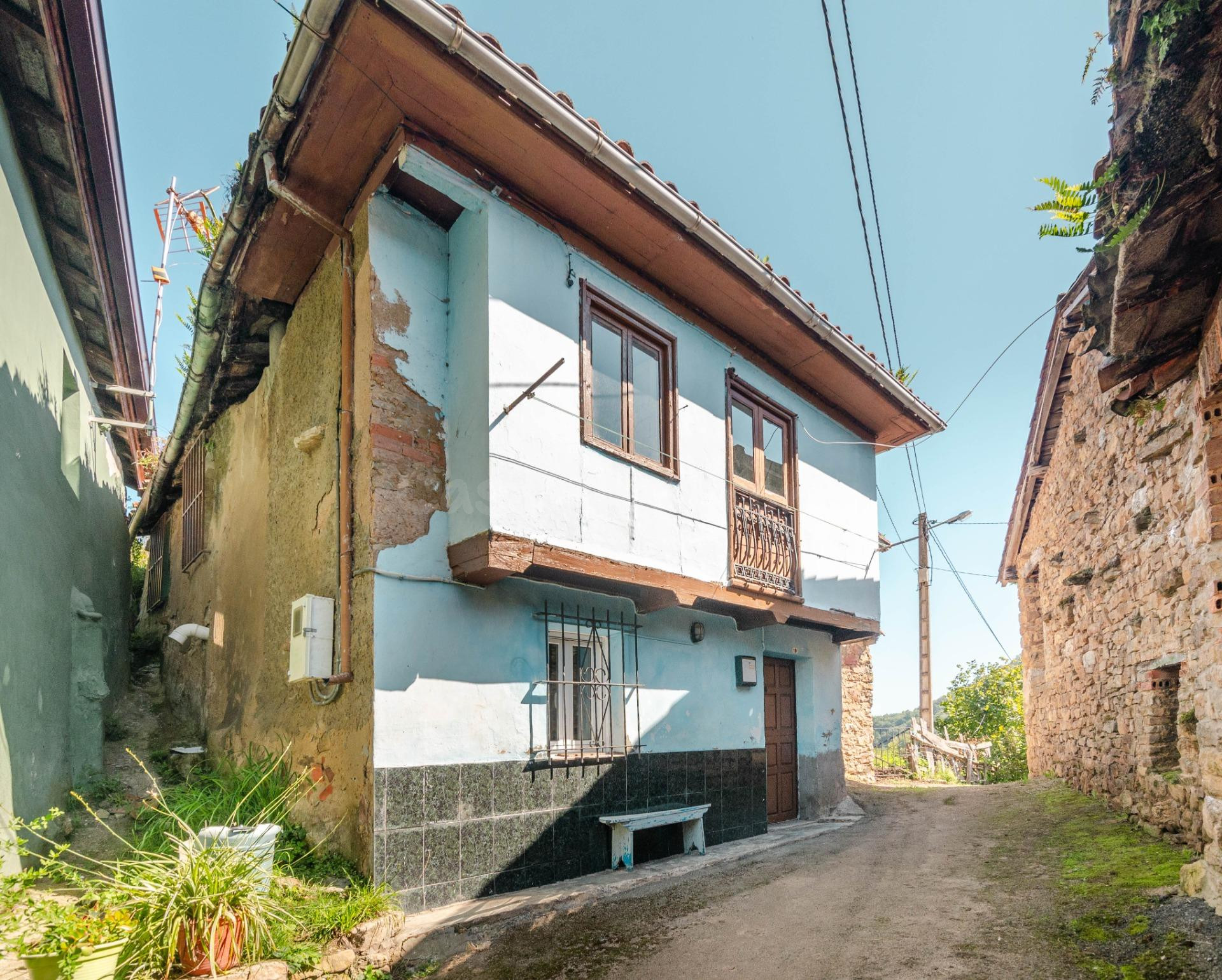 CASA EN MORCIN