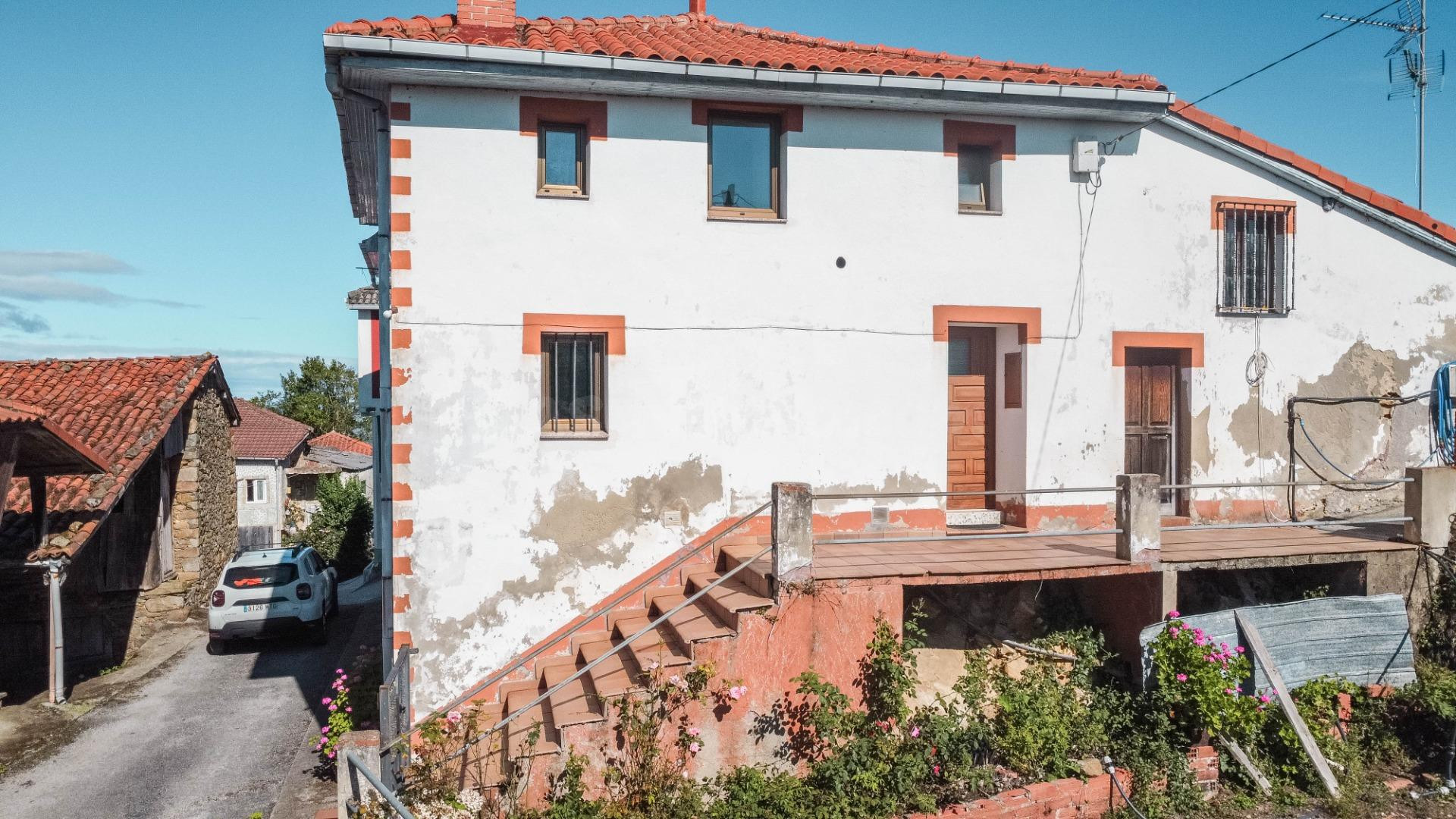 ¡Oportunidad única en el corazón del Camino de Santiago! Casa histórica con infinitas posibilidades