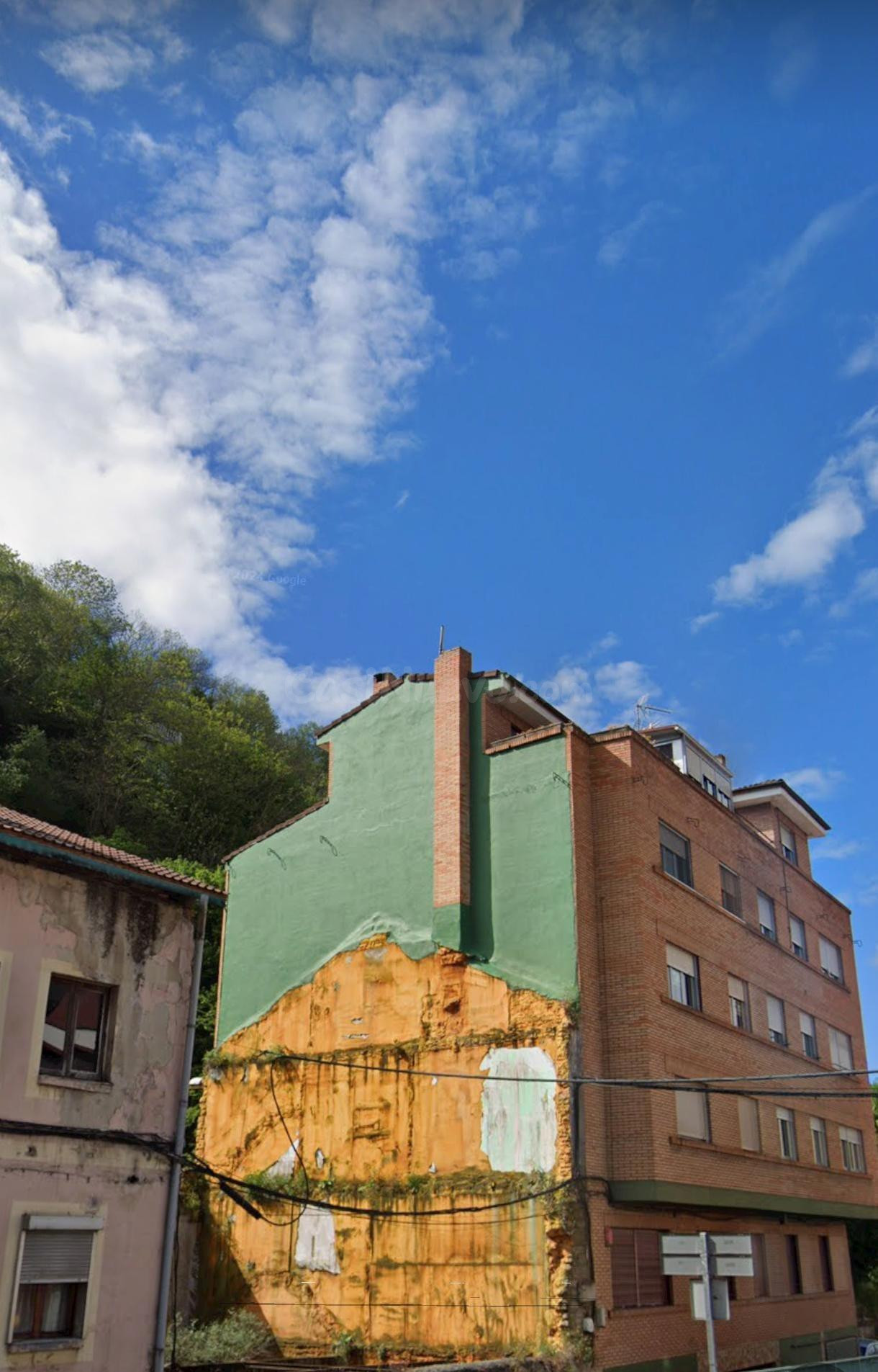 SOLAR EDIFICABLE EN FIGAREDO (MIERES)