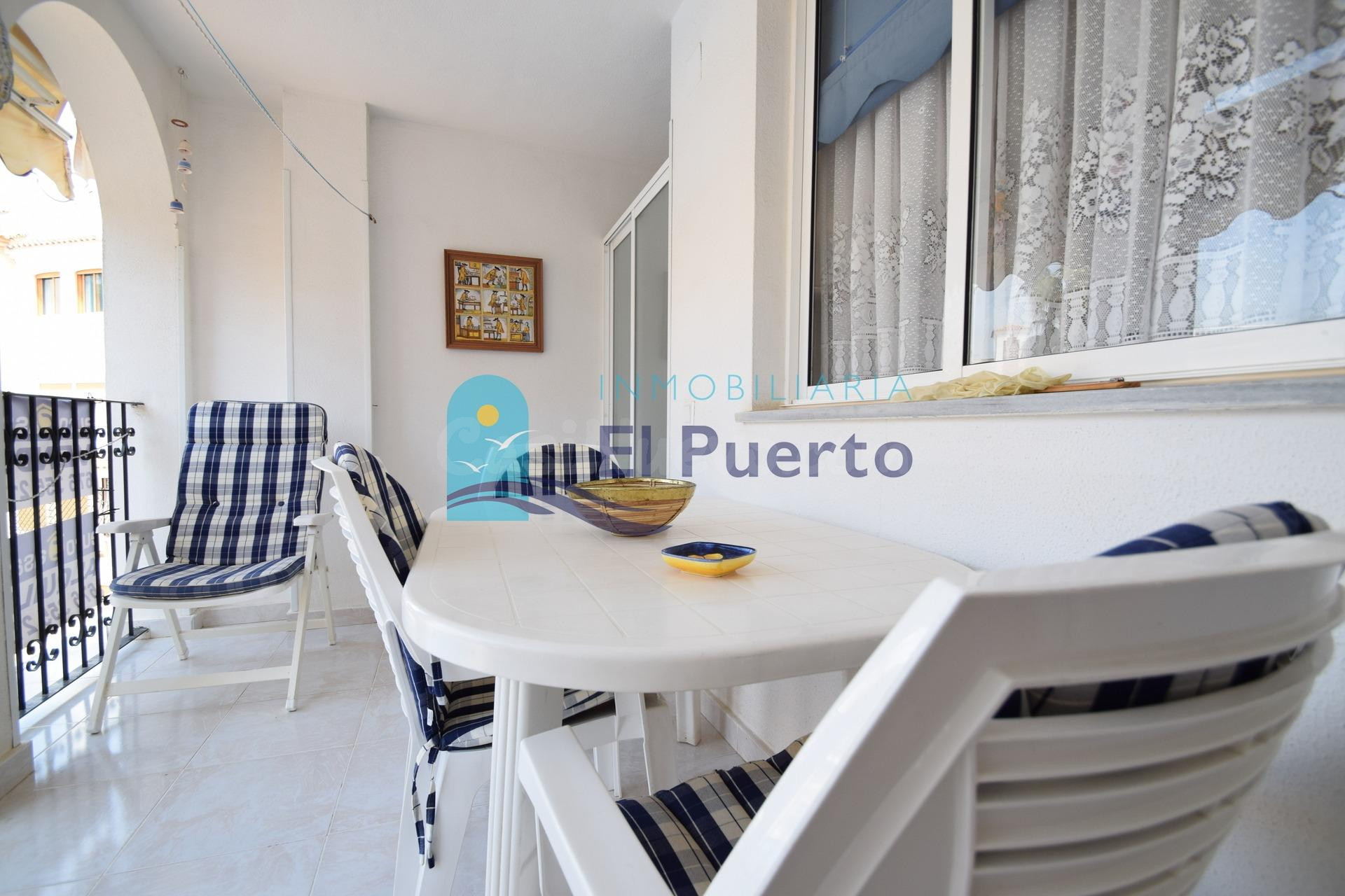 PISO EN RESIDENCIAL CON PISCINAS MUY CERCA DE LA PLAYA. REF 915