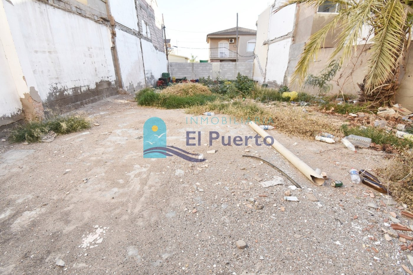 SOLAR DE 228 METROS EN MUY BUENA ZONA DEL PUERTO DE MAZARRÓN. REF 3001