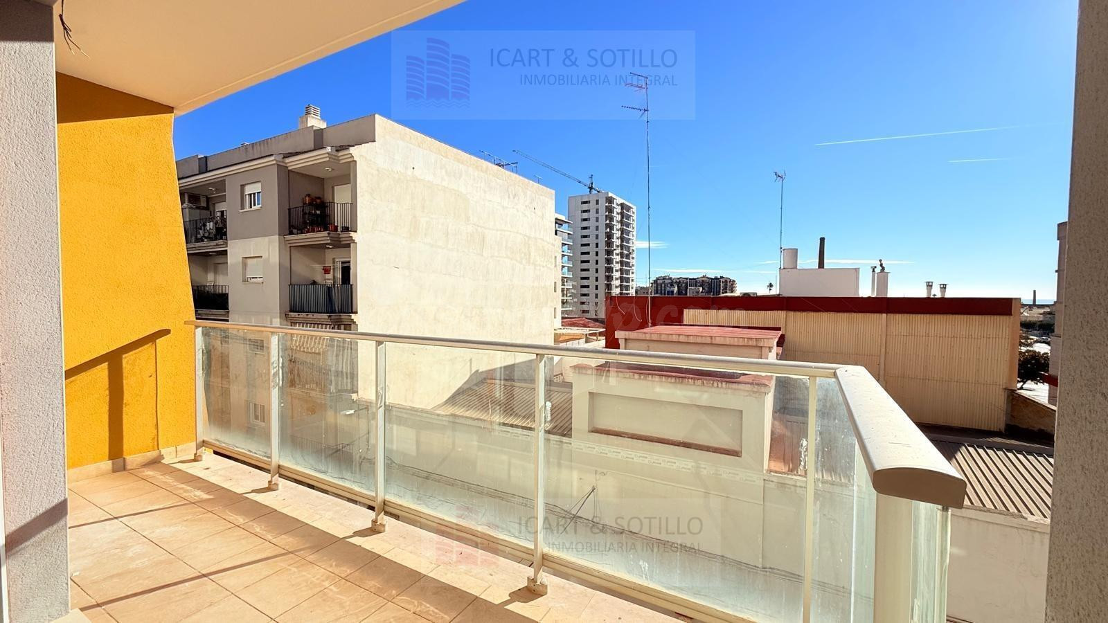 VINARÒS, PRECIOSO PISO CON REFORMA A ESTRENAR ZONA HOTEL - foto 4