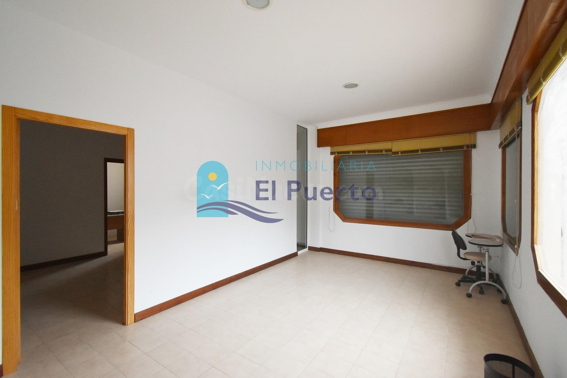 LOCAL COMERCIAL EN EL CENTRO DE PUERTO DE MAZARRÓN - REF 854