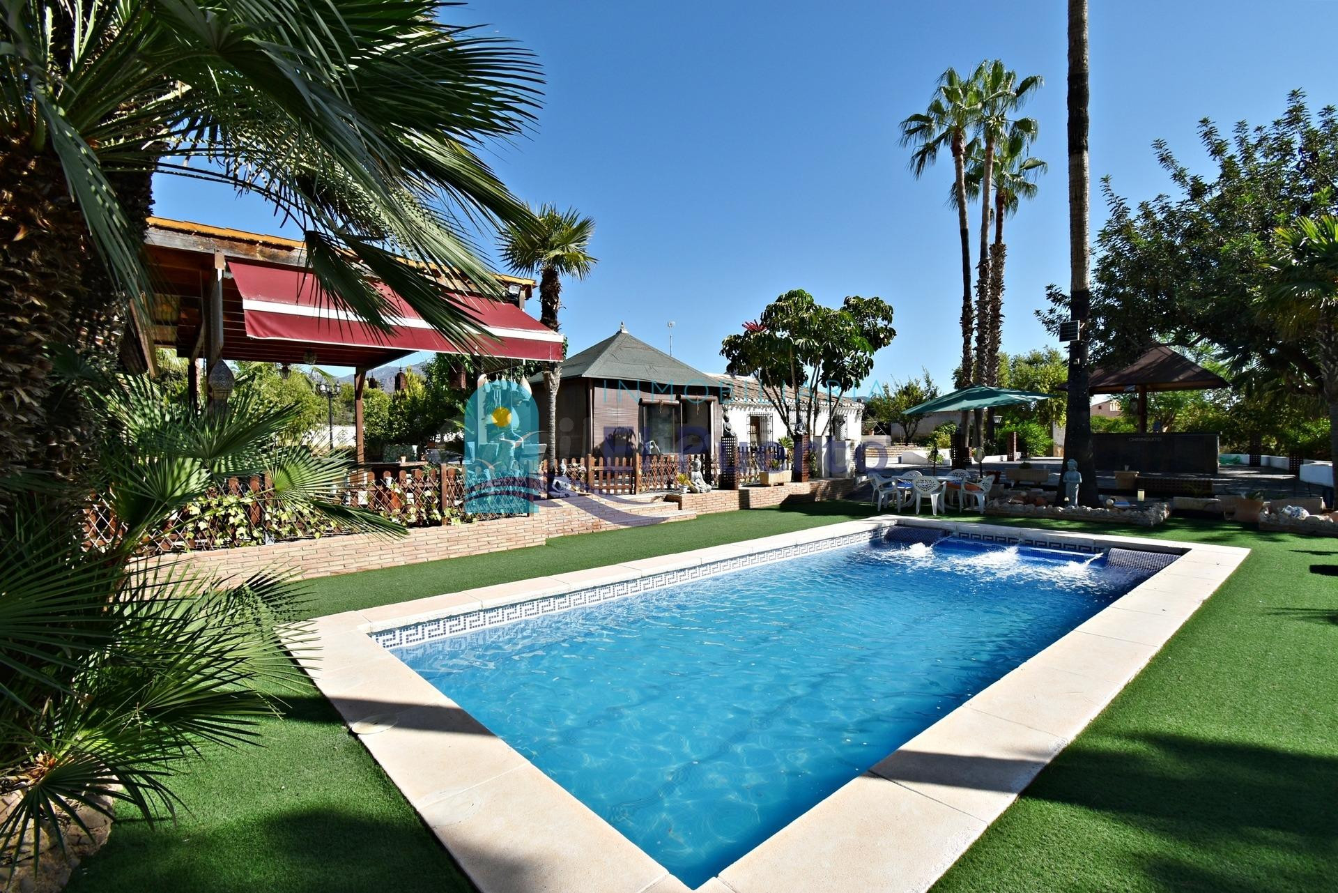 ENCANTADORA CASA DE CAMPO A 1KM DE TOTANA - REF 1092