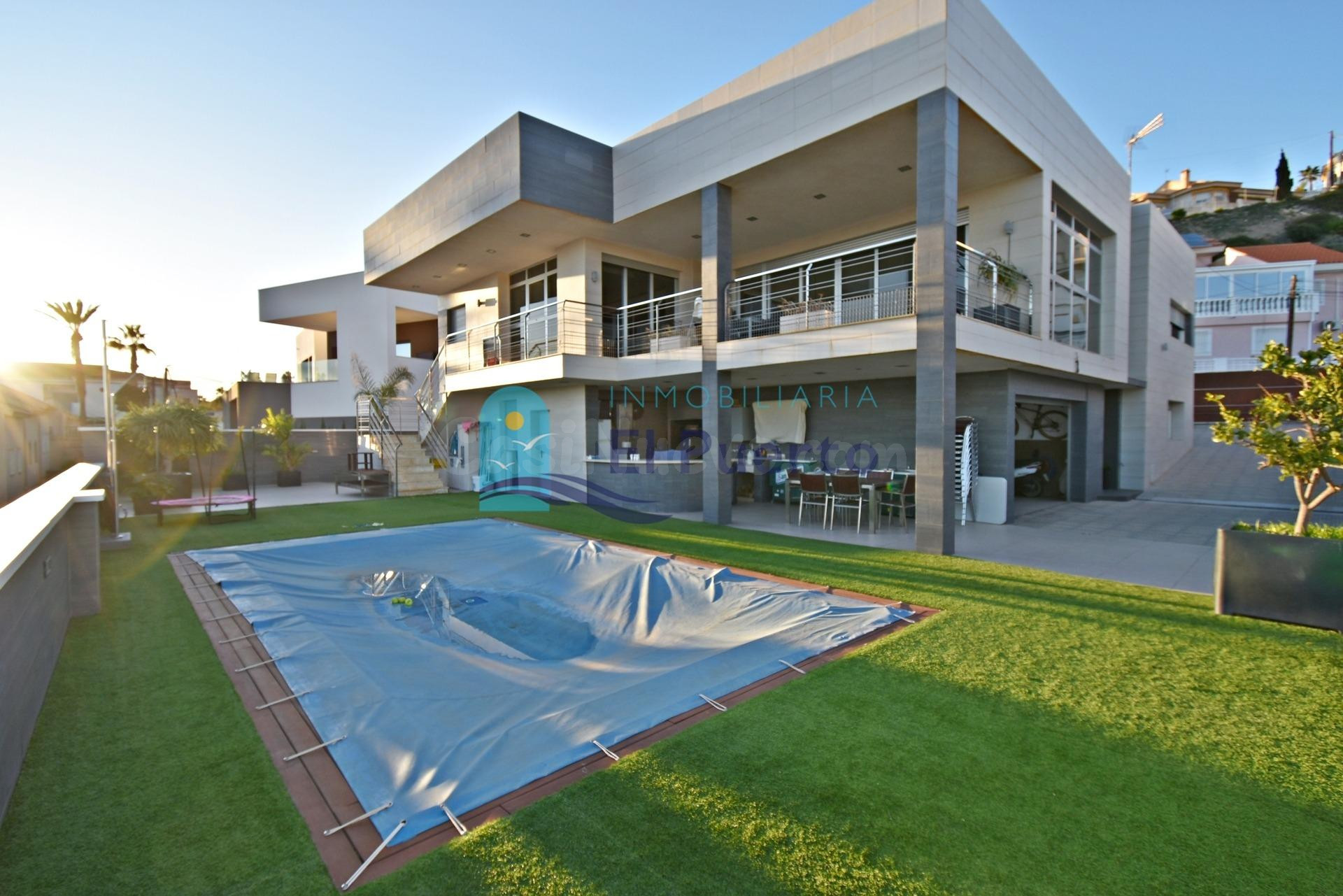 ESPECTACULAR CHALET EN BOLNUEVO CON VISTAS AL MAR  - REF 809