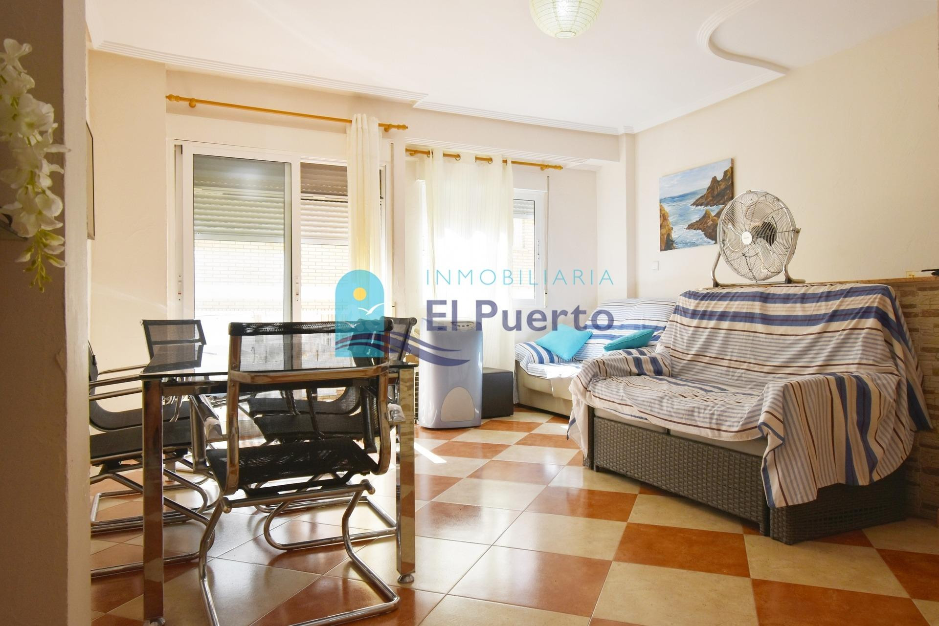 AMPLIO PISO EN SEGUNDA LÍNEA DE PLAYA EN EL PASEO – REF 1197