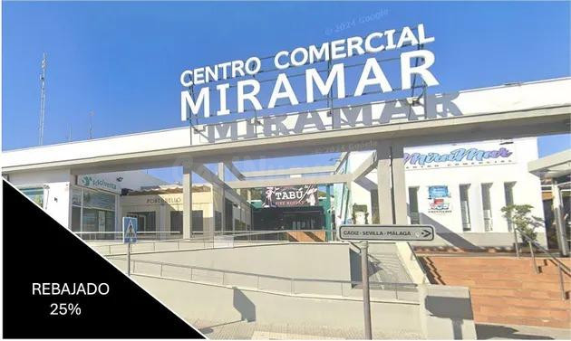 Local en playa La Barrosa en CENTRO COMERCIAL MIRAMAR
