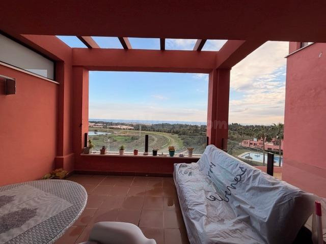 MAGNÍFICO APARTAMENTO DE 1 DORMITORIO CON VISTAS AL MAR , PISCINA, GARAJE Y TRASTERO