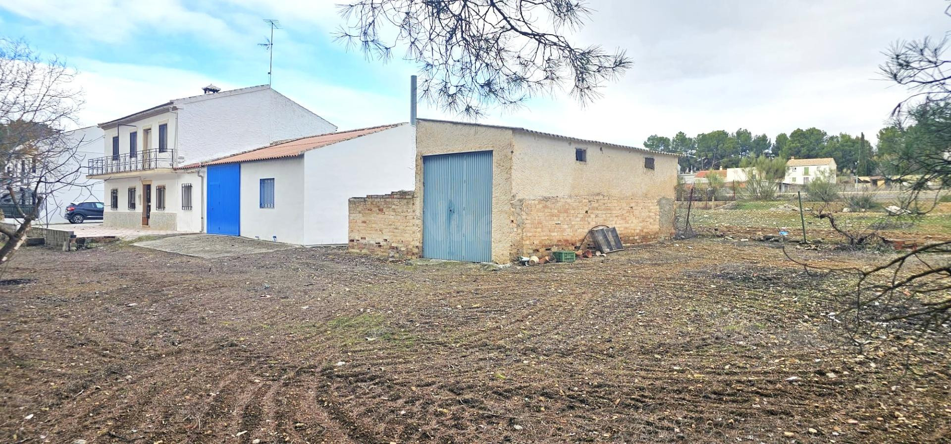VILLA CON ALTO POTENCIAL DE EXPLOTACIÓN TURÍSTICA FRENTE AL  - foto 2