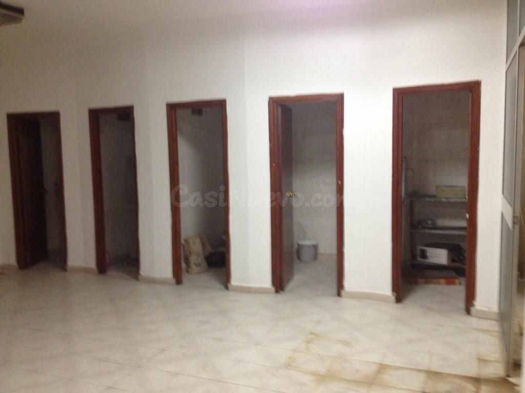 ¡Descubre este increíble local en venta en la zona de Jesus  - foto 4