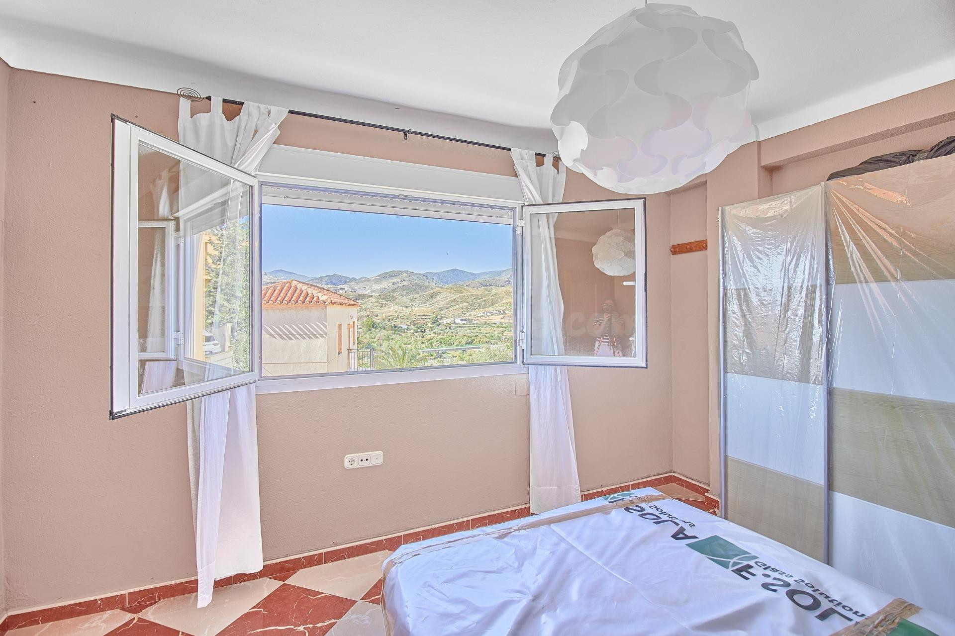 Espectacular vivienda reformada con mobiliario a estrenar: ¡El hogar de tus sueños te espera!