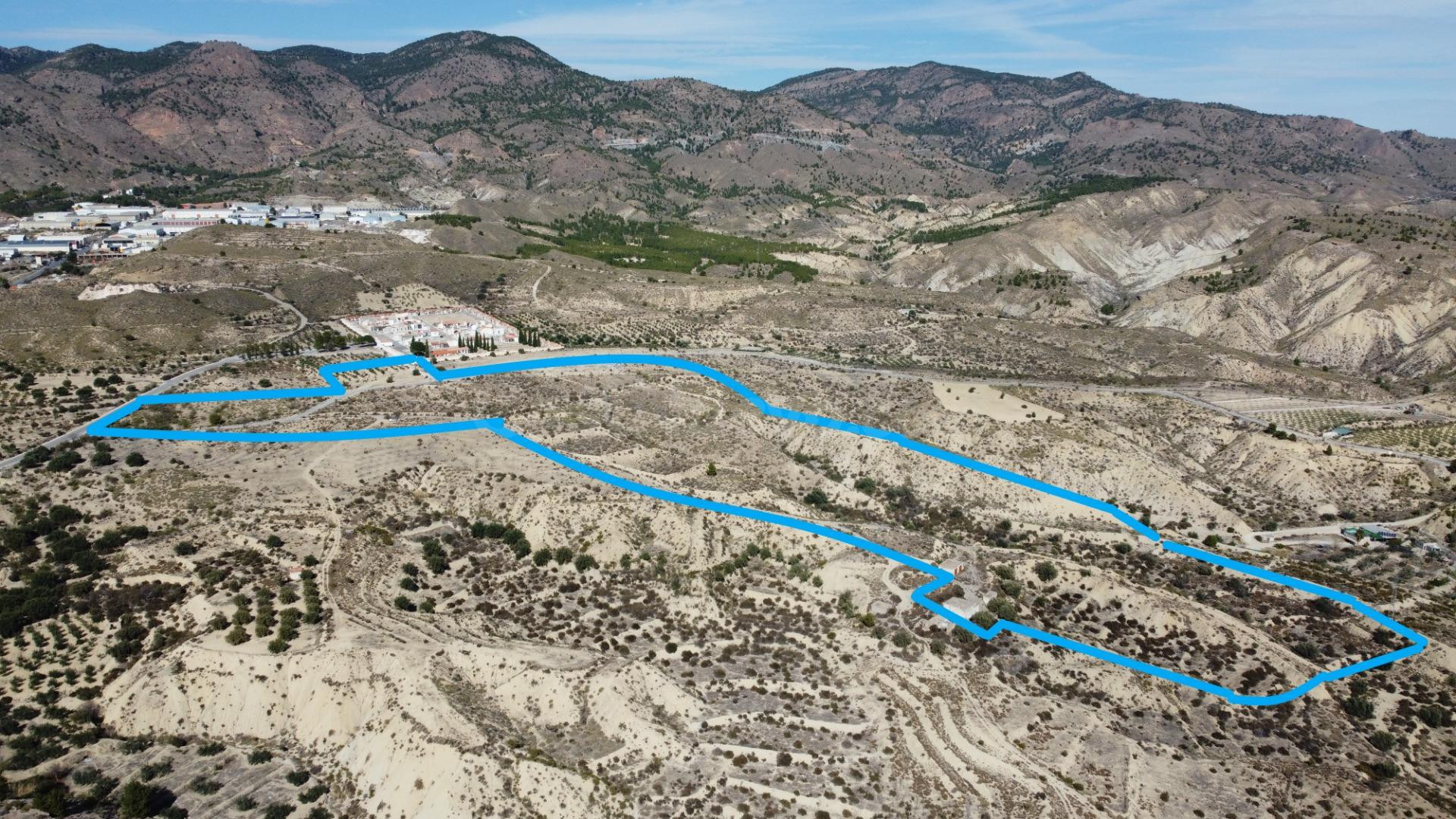 Se vende cortijo con espectaculares vistas