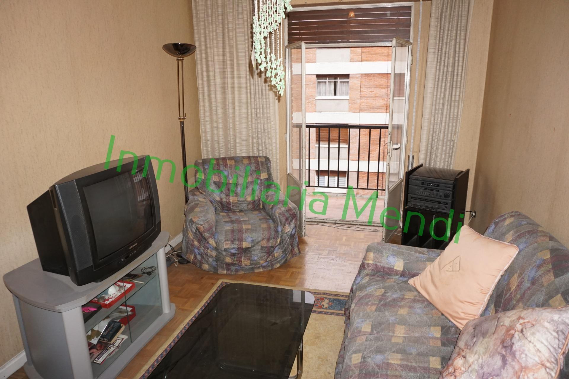 Venta de finca rústica en El Molar - foto 2