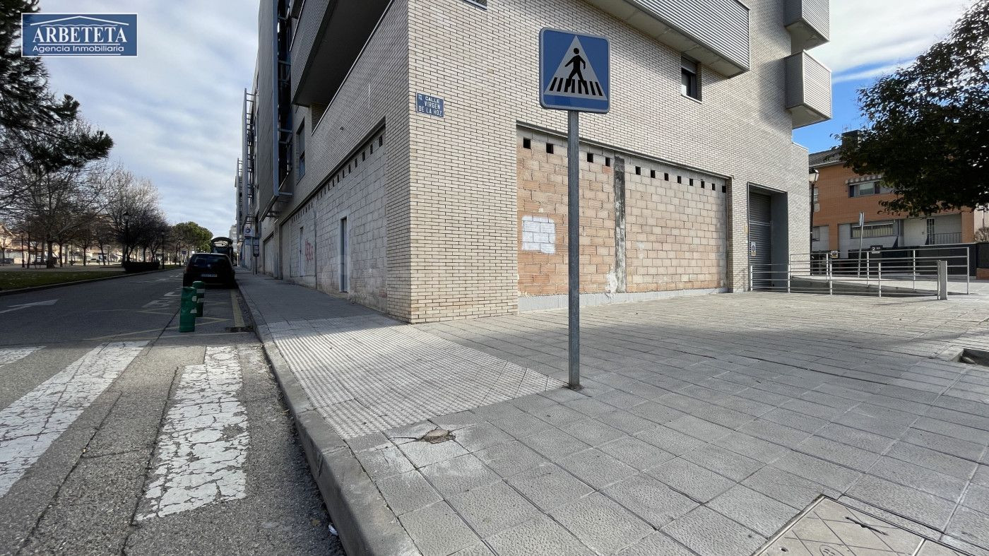 SE VENDE LOCAL EN BRUTO EN BULEVAR ALTO TAJO, GUADALAJARA
