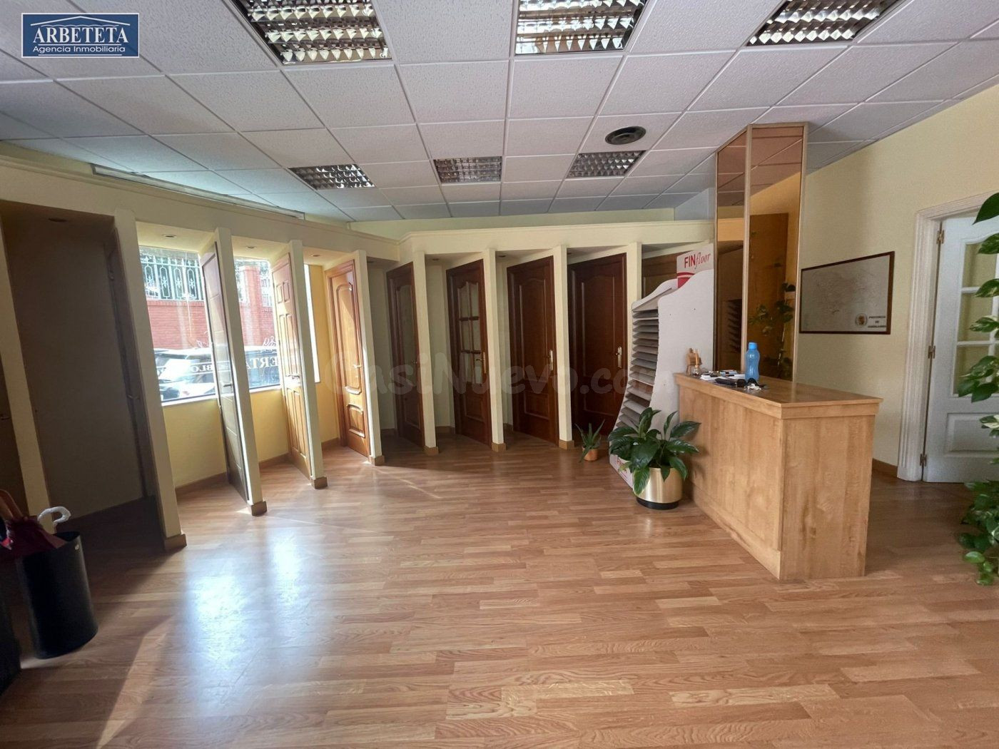 Se alquila local comercial en la zona del Amparo, Guadalajara.