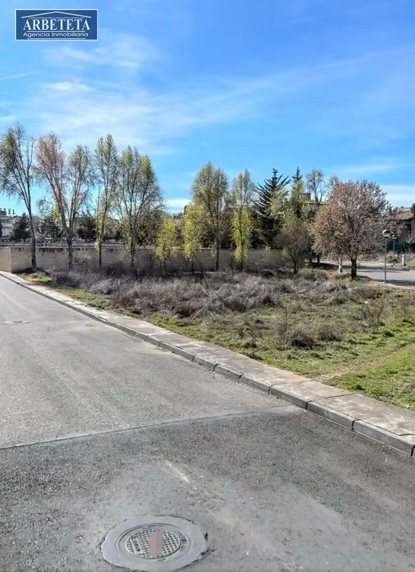INMOBILIARIA ARBETETA VENDEPARCELA URBANA URBANIZABLE EN HORCHE, GUADALAJARA