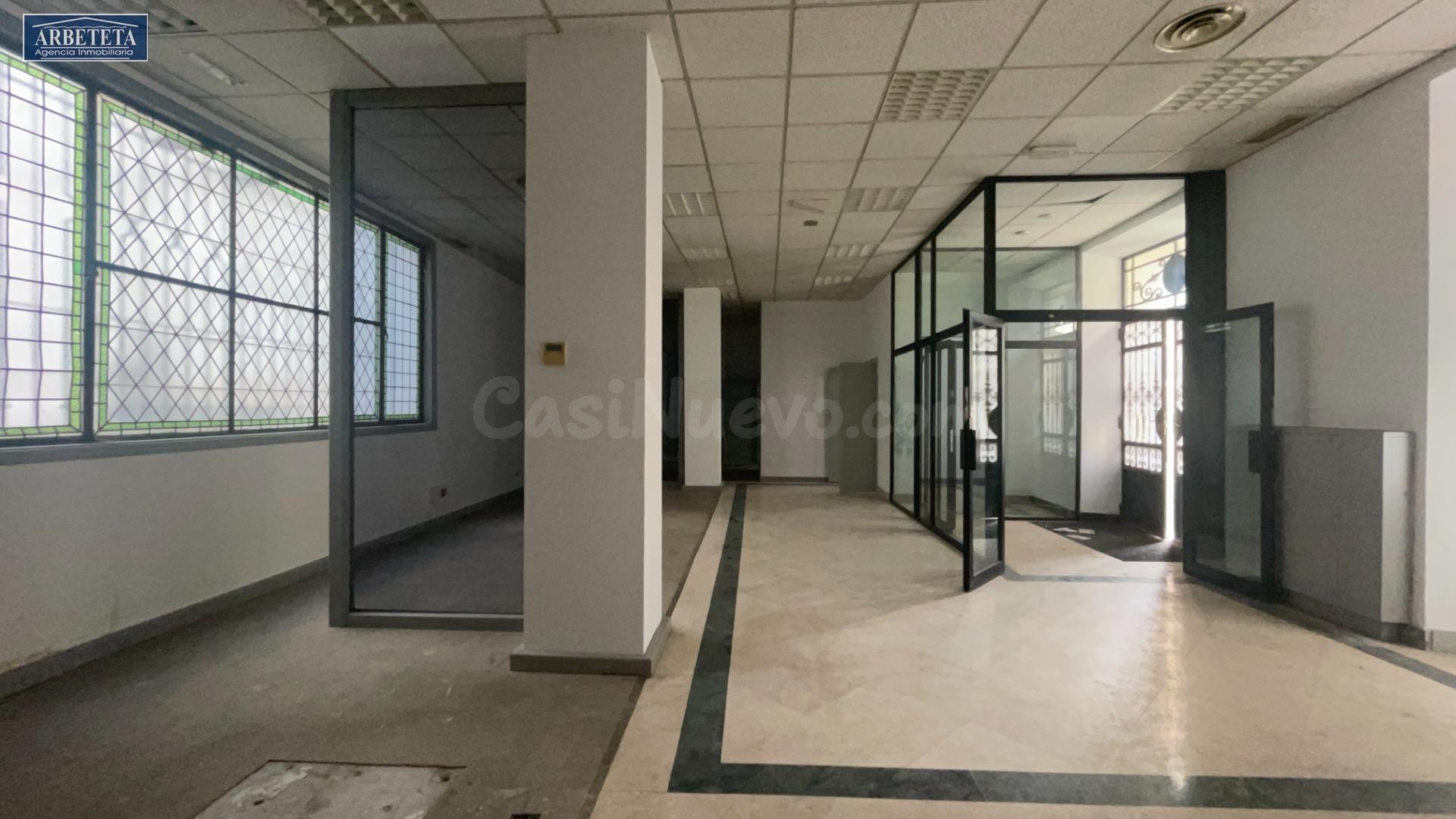 INMOBILIARIA ARBETETA ALQUILA MAGNÍFCO LOCAL COMERCIAL EN ZONA COMERCIAL DE GUADALAJARA