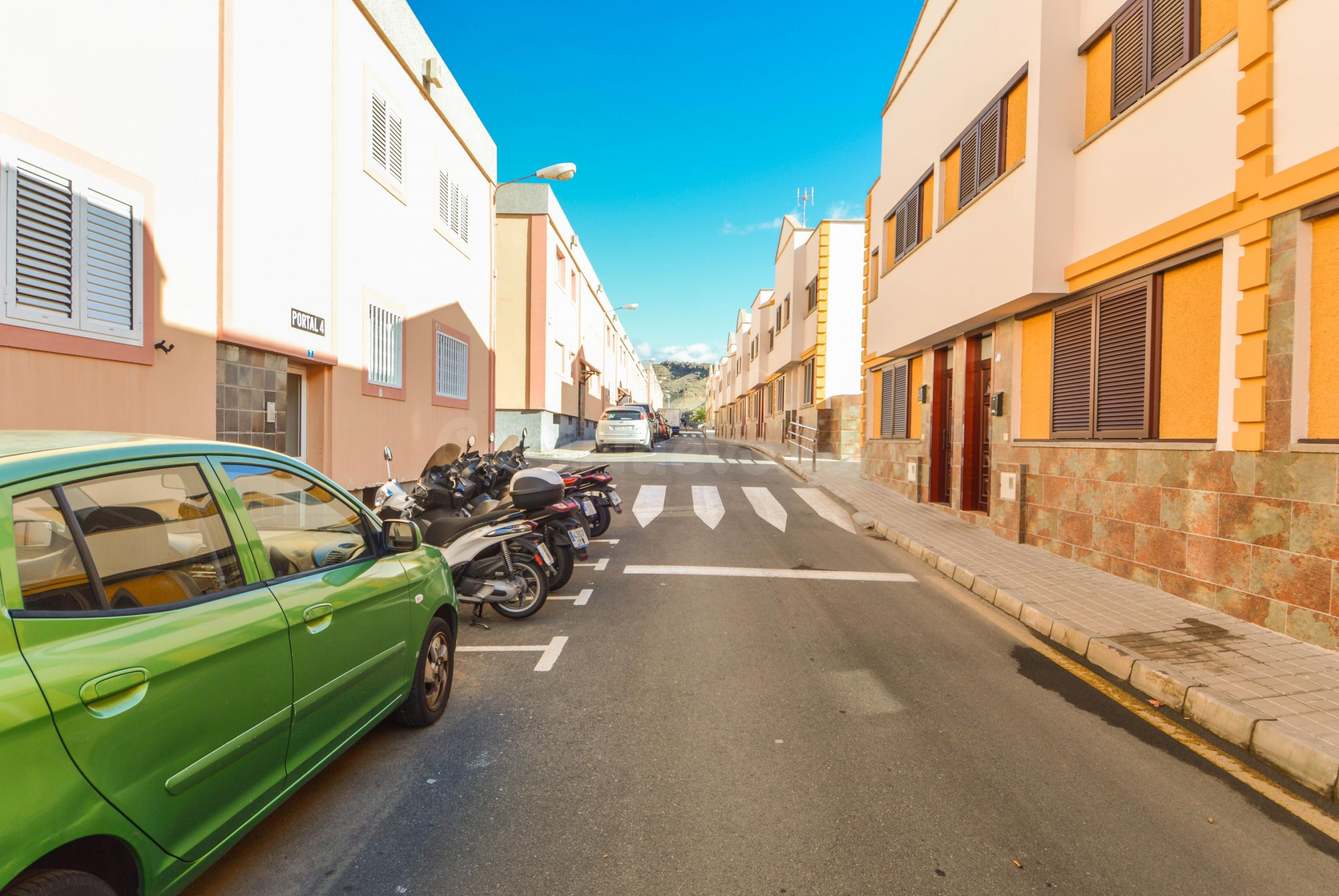 Venta de plazas de aparcamiento varias en Arguineguin - foto 5