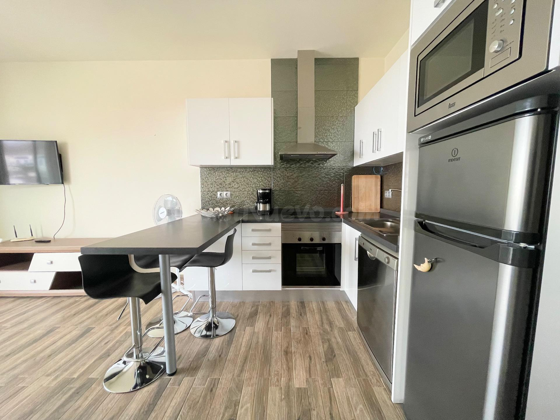 Apartamento con amplia terraza en Loma 2 - foto 3