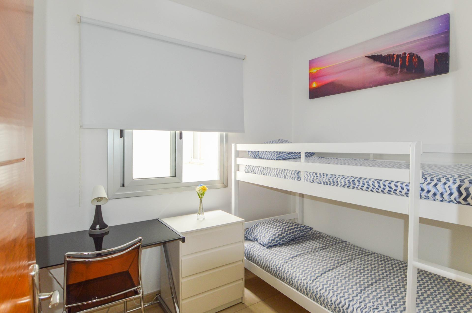 Apartamento céntrico de 2 dormitorios en Arguineguin - foto 3
